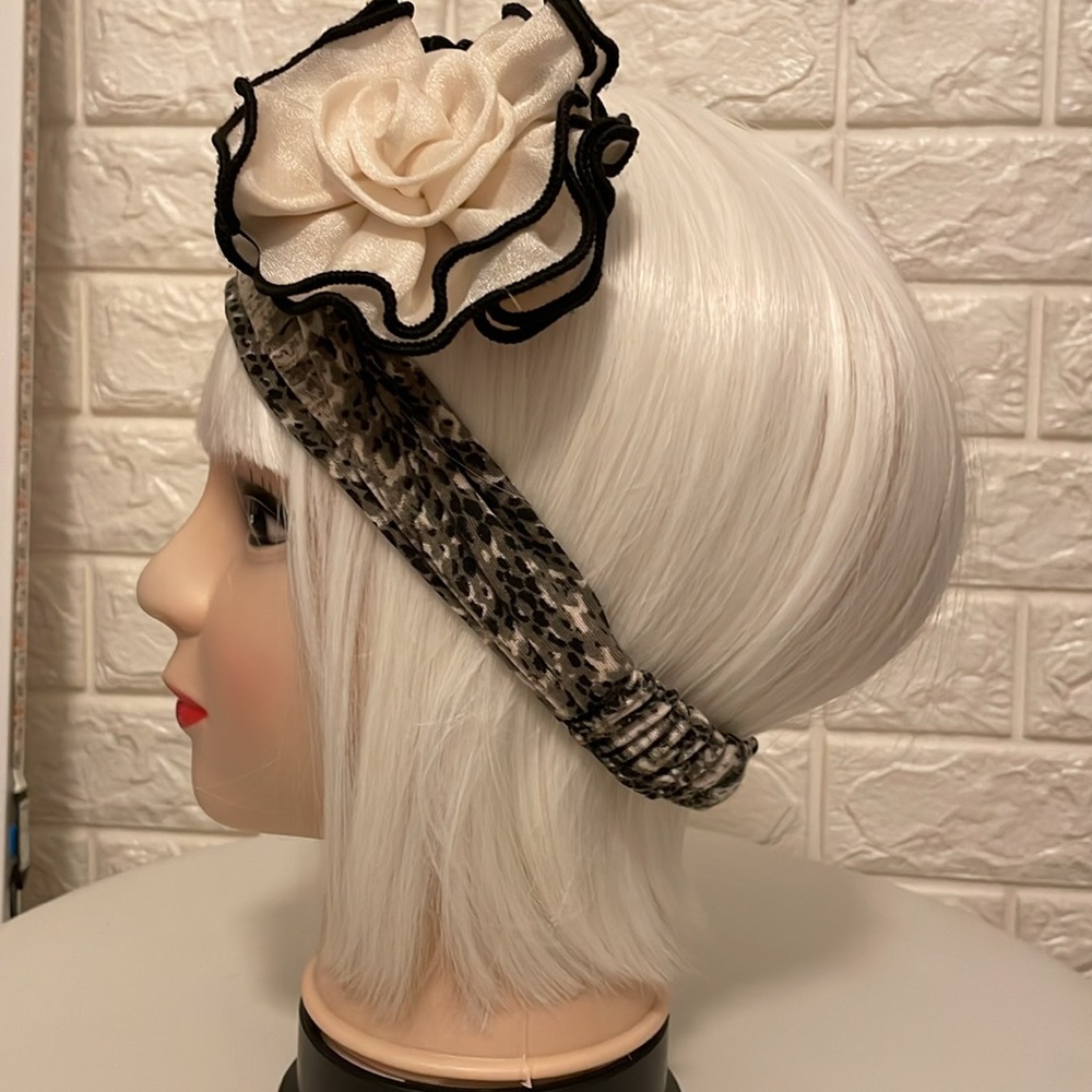 Headband and flower - Picture 2 of 5